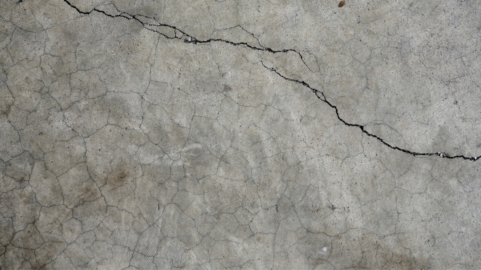 calcestruzzo con crepa