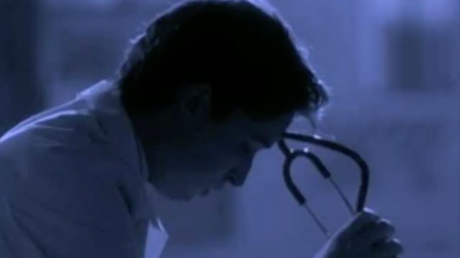 screenshot dalla sigla di ER Medici in prima linea