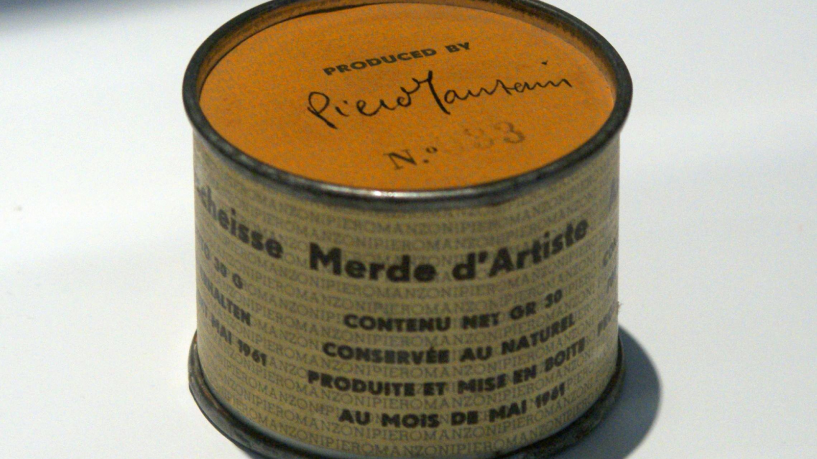 opera merda di artista di piero manzoni