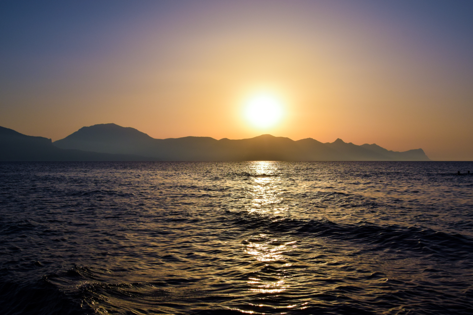 tramonto sul mare