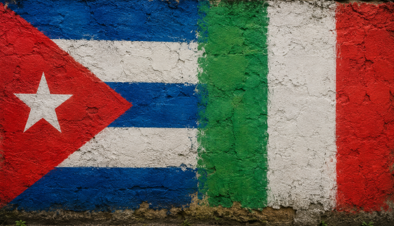 murales di bandiera cubana e italiana
