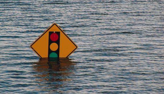 cartello sommerso da alluvione